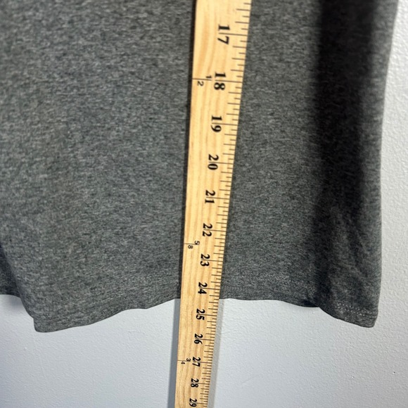 The North Face Womens Gray V Neck T Shirt Short Sleeve Activewear Top‎ Size L - Picture 4 of 5